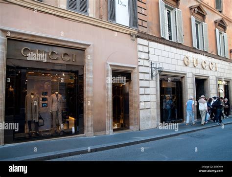 gucci roma via dei condotti 8 00187 roma rm италия|GUCCI .